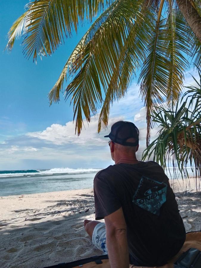 Rumah Nalu Surf Camp Krui Esterno foto
